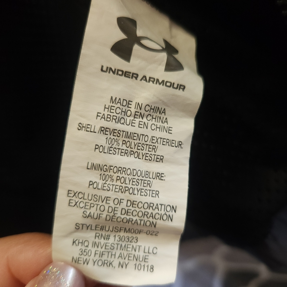 Under Armour Youths Gray and Black Jacket Cold Weather Rain Jacket. - Picture 5 of 6